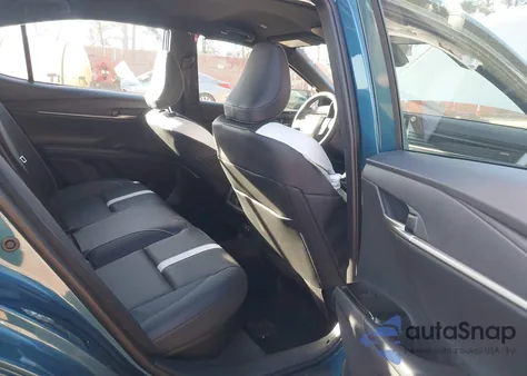 2026 Toyota Camry Se z USA, uszkodzony, nr VIN 4T1DAACKXTU224841